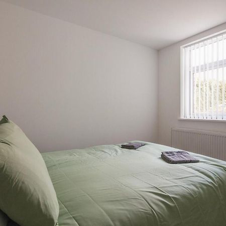 Spacious 3 Bedroom Home With Ps5 And Pool Table Near O2 Arena Canary Wharf And Elizabeth Line To Central Londen Buitenkant foto
