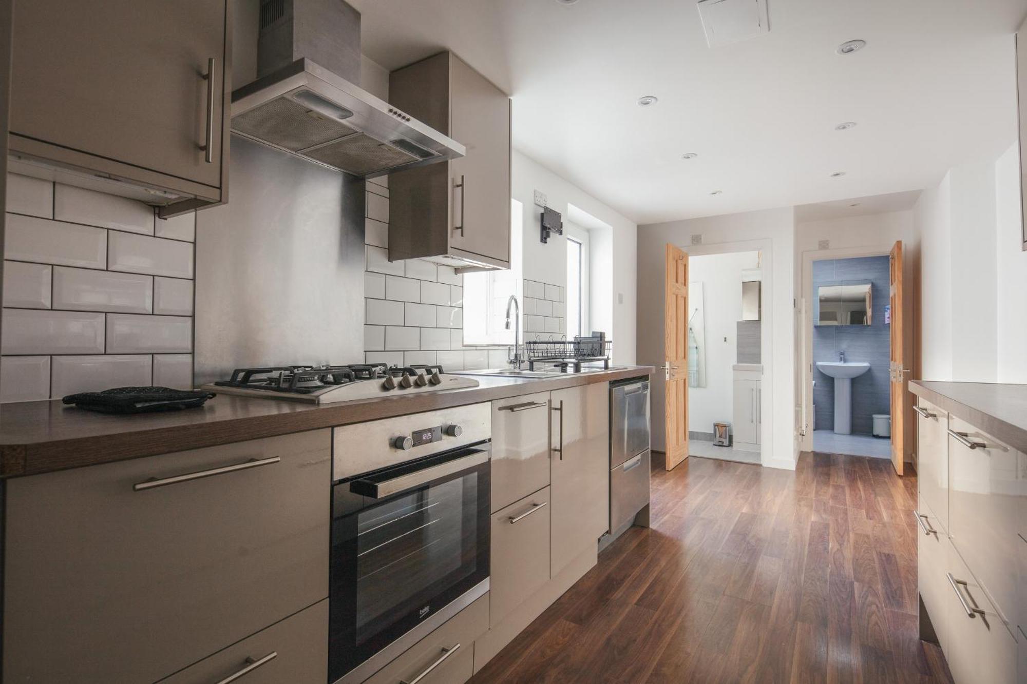 Spacious 3 Bedroom Home With Ps5 And Pool Table Near O2 Arena Canary Wharf And Elizabeth Line To Central Londen Buitenkant foto